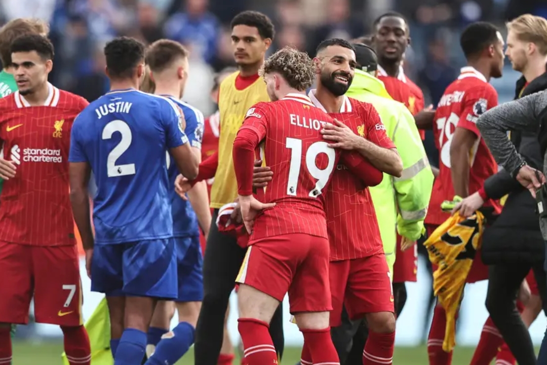 包含塞维利亚迎德甲关键赛，冲刺阶段刷新队史纪录，话题不断，细节决定成败的词条